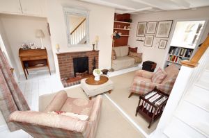 Lounge- click for photo gallery